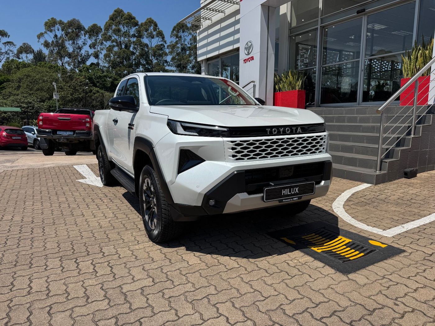 2026 Toyota Hilux 2.8 GD-6 RB Raider X 4x4 Auto Extended Cab