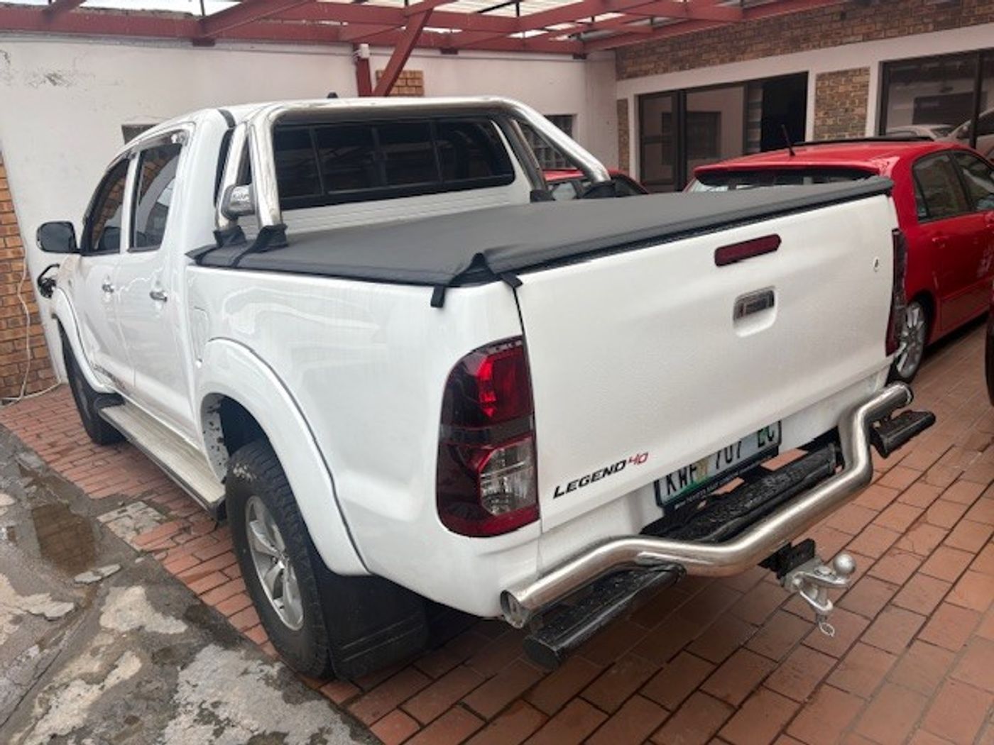 2011 Toyota Hilux DIESEL - AUTO - LEGEND 40 - DOUBLE CAB