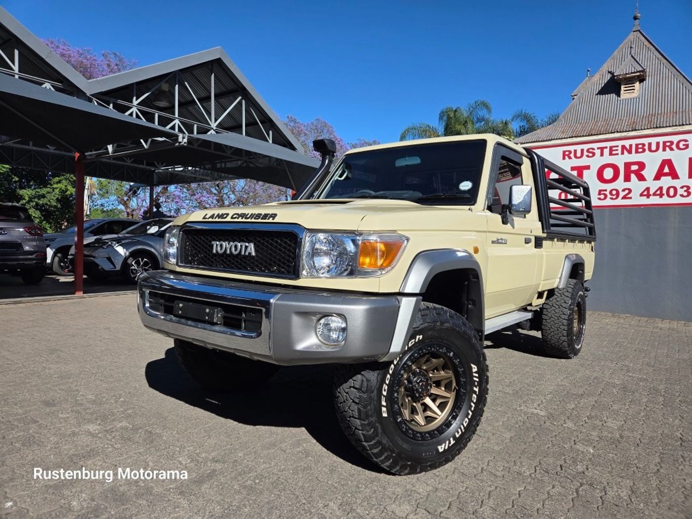 2016 Toyota Land Cruiser 79 4.5 D Single-Cab