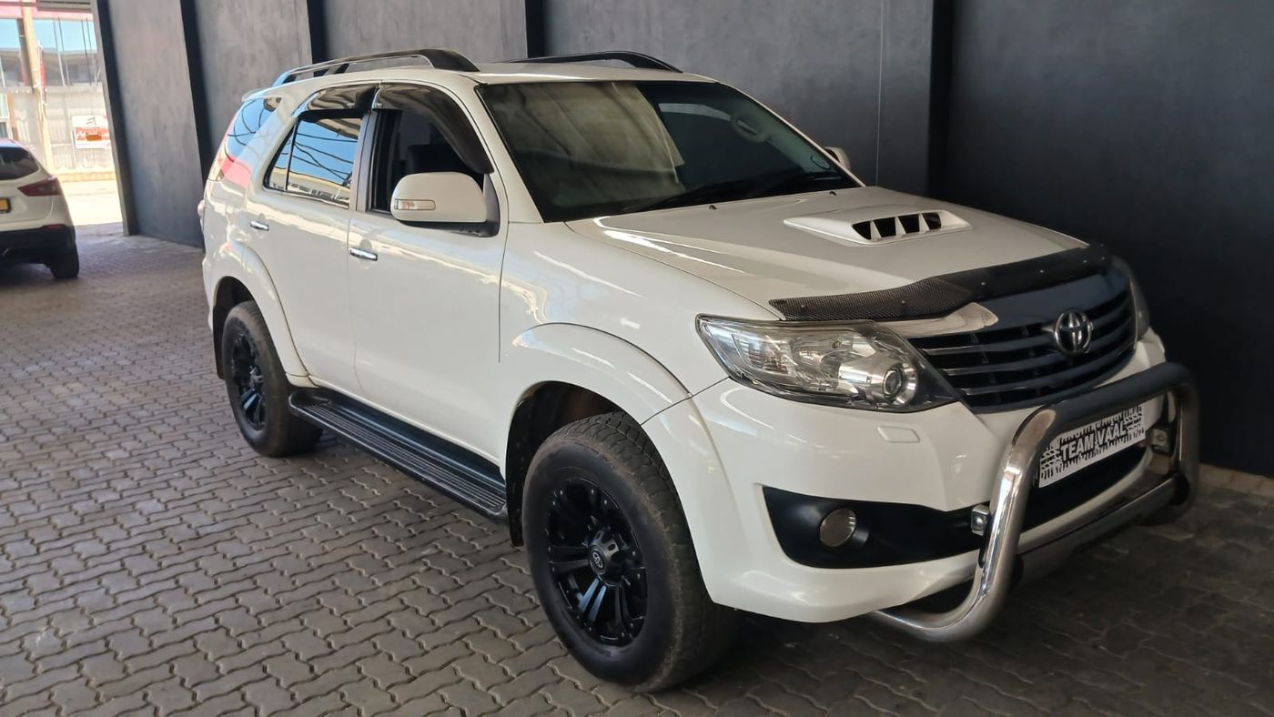 2014 Toyota Fortuner 3.0 D-4D 4x4
