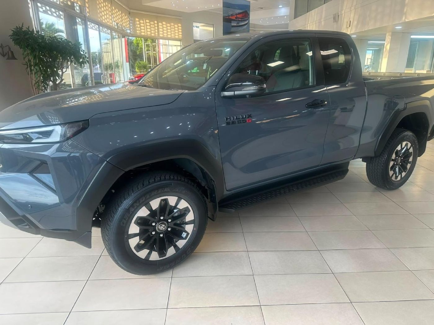 2026 Toyota Hilux 2.8 GD-6 RB Raider X 4x4 Auto Extended Cab