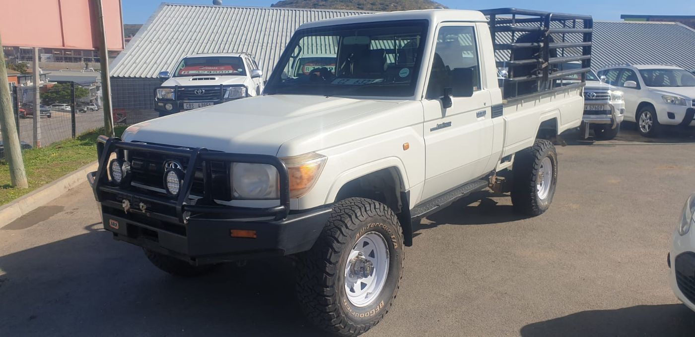 2011 Toyota Land Cruiser 79 4.2 D Single-Cab