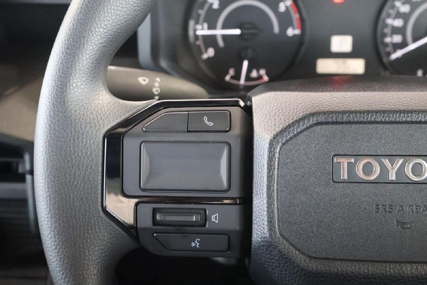 2026 Toyota Hilux 2.8 GD-6 RB SRX Auto Single-Cab