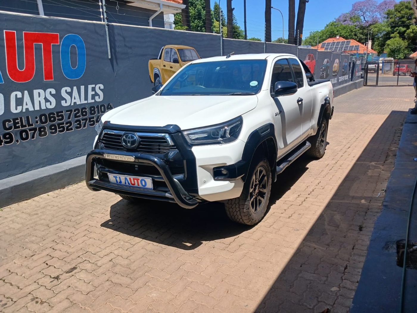 2023 Toyota Hilux 2.8 GD-6 Raised Body Legend Auto Extended Cab