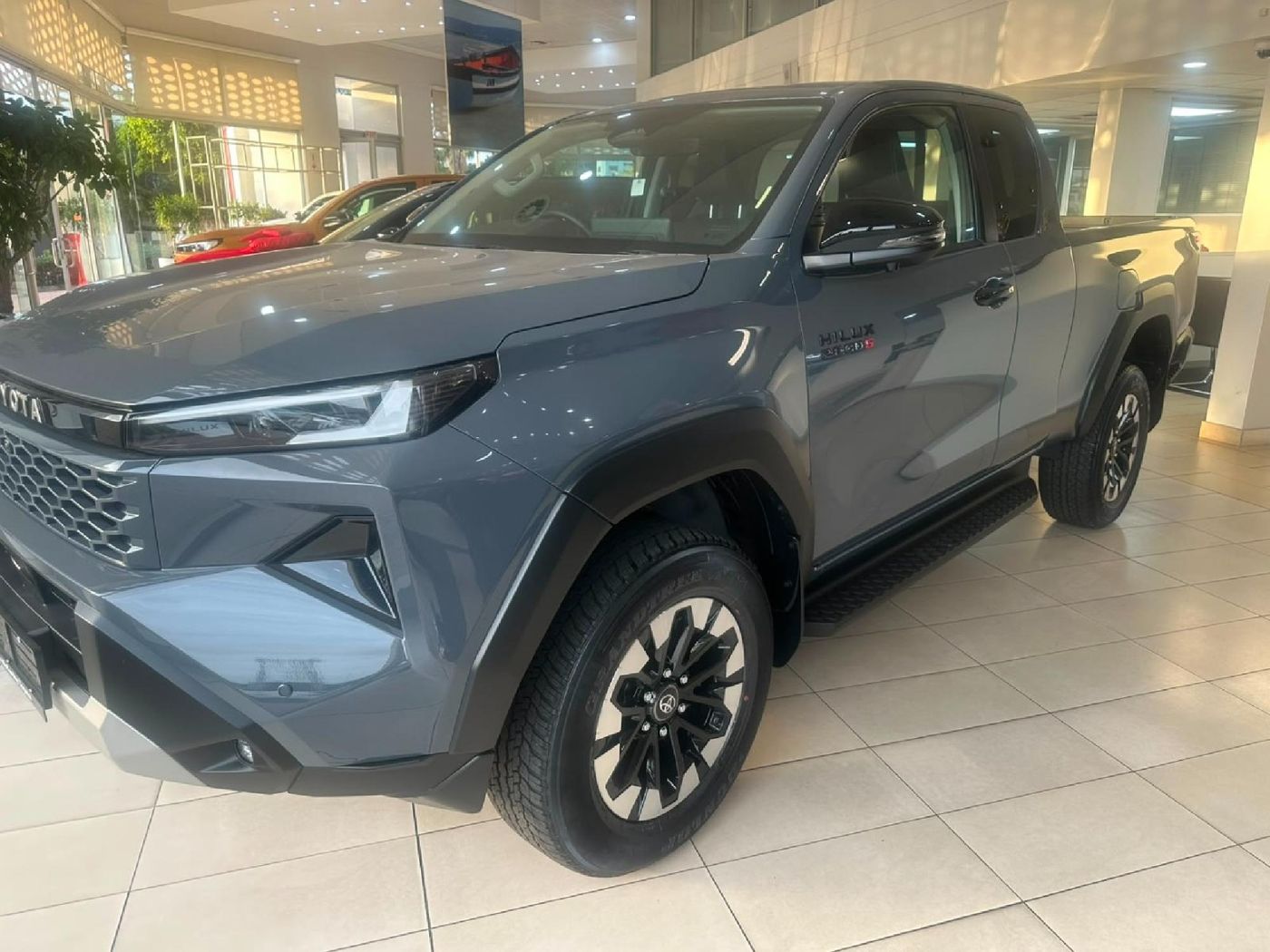 2026 Toyota Hilux 2.8 GD-6 RB Raider X 4x4 Auto Extended Cab