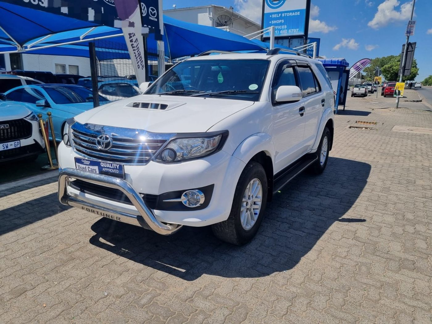 2014 Toyota Hilux 3.0 D-4D Raider Raised Body Auto Double-Cab