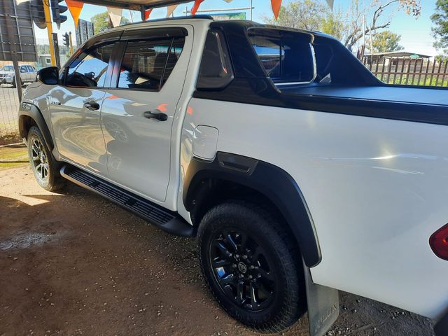 2023 Toyota Hilux 2.8 GD-6 Raised Body Legend RS 4x4 Double-Cab, photo 2