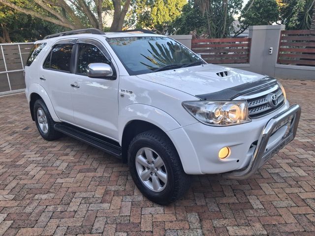 2011 Toyota Fortuner 3.0 D-4D Raised Body