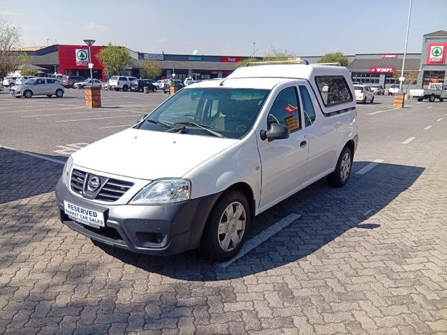 2022 Nissan NP200 1.6 A/C Safety Pack, photo 2