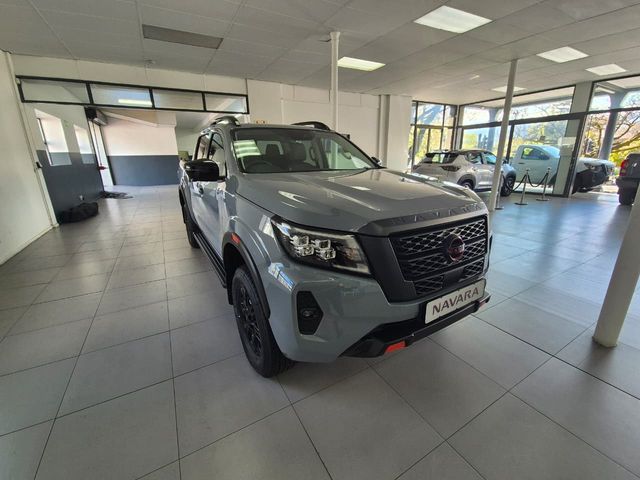 2026 Nissan Navara 2.5 DDTi PRO-4X 4X4 Auto Double-Cab, photo 3