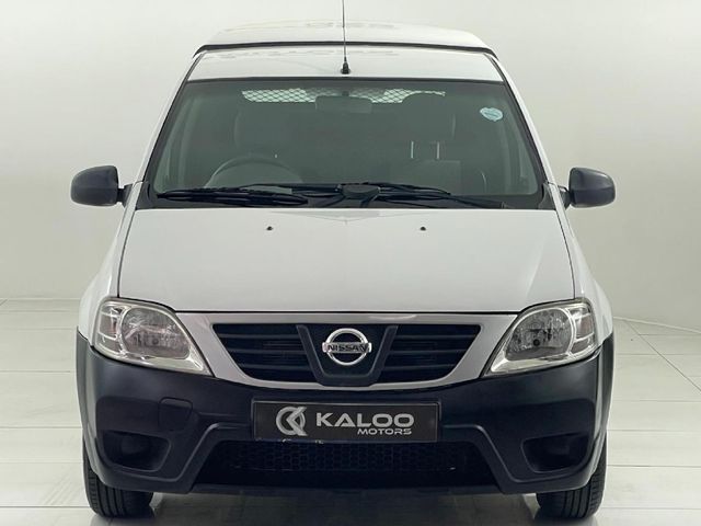 2014 Nissan NP200 1.6 A/C Safety Pack, photo 3
