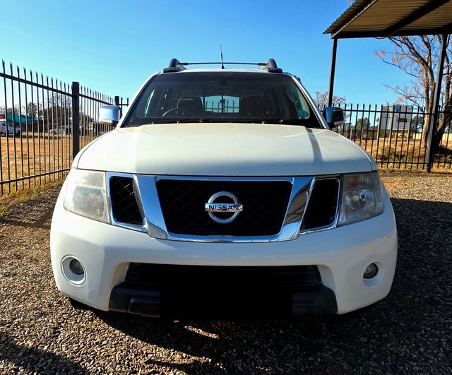 2010 Nissan Navara 2.5 dCi Double-Cab, photo 2