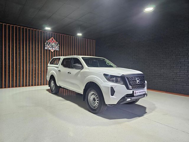 2022 Nissan Navara 2.5 DDTi SE Double-Cab, photo 3