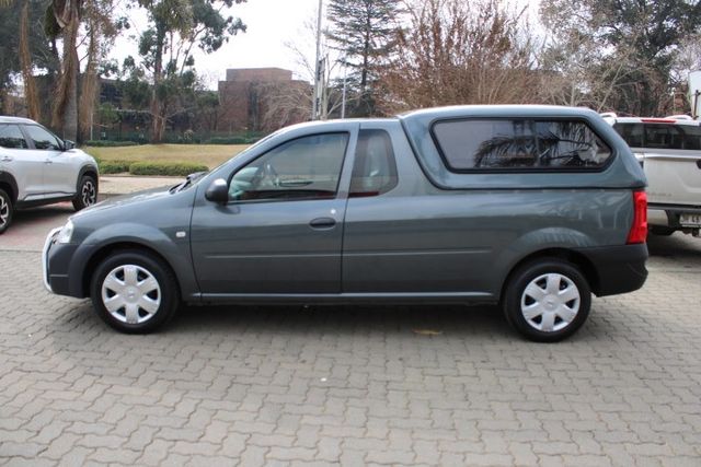 2023 Nissan NP200 1.6 A/C Safety Pack, photo 4
