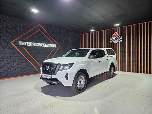 2022 Nissan Navara 2.5 DDTi SE Double-Cab