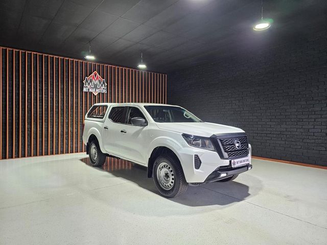 2022 Nissan Navara 2.5 DDTi SE Double-Cab, photo 3
