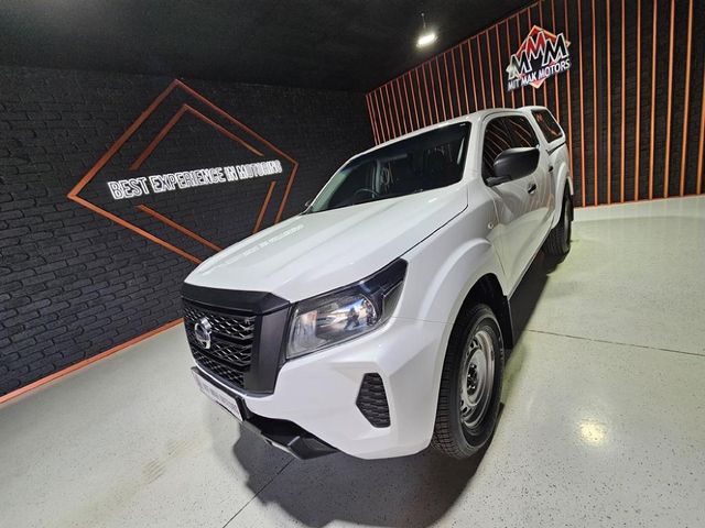 2022 Nissan Navara 2.5 DDTi SE Double-Cab, photo 4