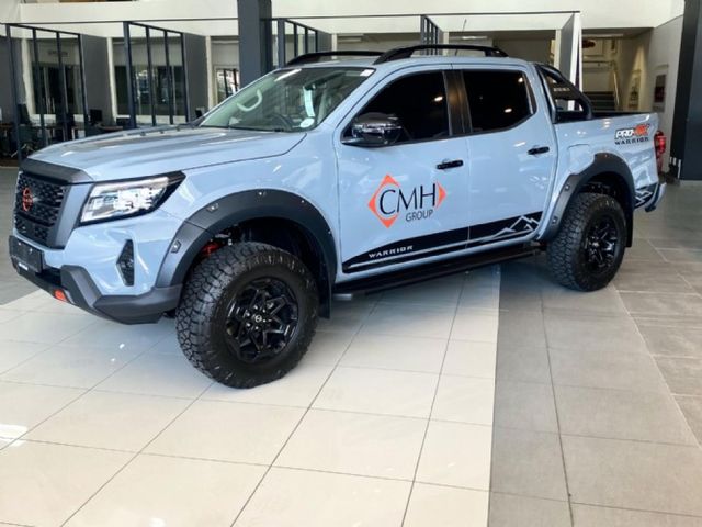 2025 Nissan Navara 2.5DDTi PRO-4X Warrior 4x4 Double-Cab Auto, photo 2