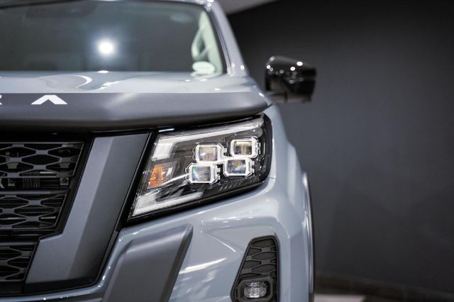 2026 Nissan Navara 2.5 DDTi PRO-2X Auto Double-Cab, photo 2