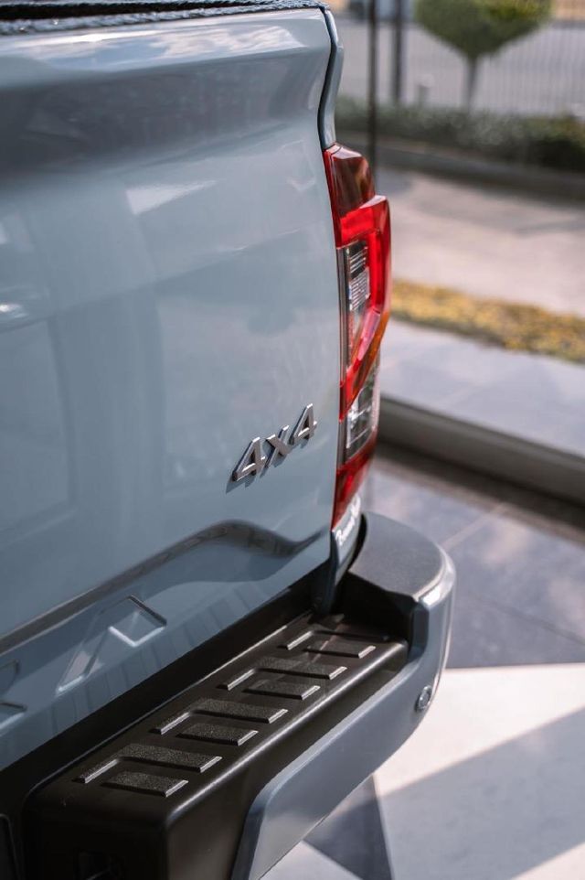 2026 Nissan Navara 2.5DDTi PRO-4X Warrior 4x4 Double-Cab Auto, photo 4