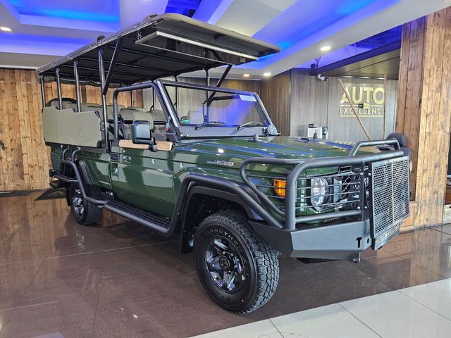 2025 Toyota Land Cruiser 79 Game Viewer 4.2D