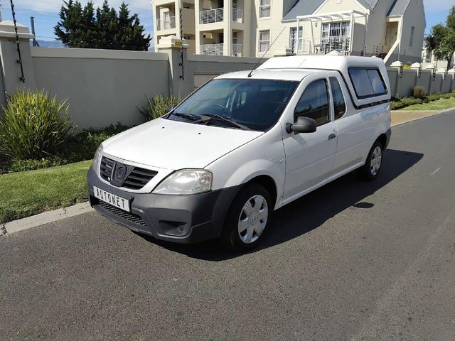 2019 Nissan NP200 1.6 A/C Safety Pack