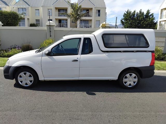 2019 Nissan NP200 1.6 A/C Safety Pack, photo 4