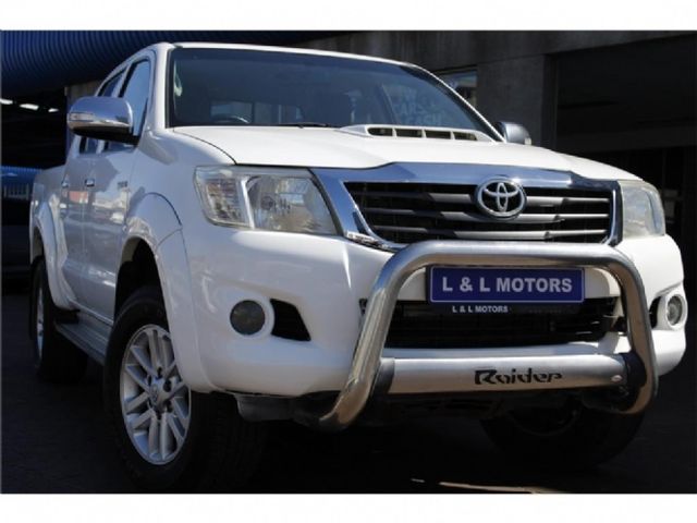 2014 Toyota Hilux 3.0 D-4D Raider Raised Body Double-Cab