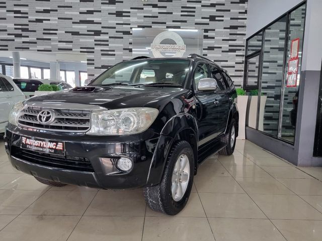 2010 Toyota Fortuner 3.0 D-4D Raised Body, photo 3