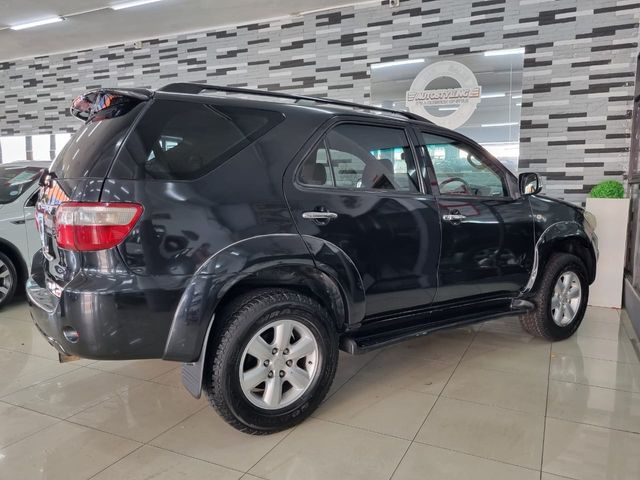 2010 Toyota Fortuner 3.0 D-4D Raised Body, photo 5