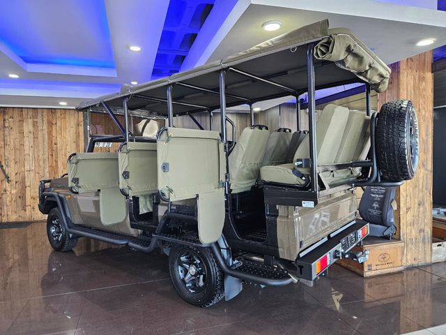 2025 Toyota Land Cruiser 79 Game Viewer 4.2D