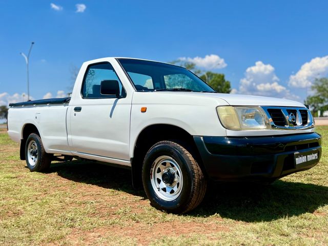 2007 Nissan Hardbody 2700D LWB Single-Cab