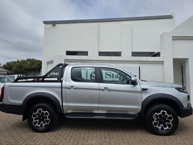 2026 JAC T9 2.0 CTI Super Lux 4x4 Auto Double-Cab, photo 3