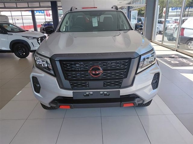 2026 Nissan Navara 2.5 DDTi PRO-4X 4X4 Auto Double-Cab, photo 2
