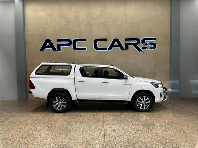 2019 Toyota Hilux 2.8 GD-6 Raised Body Auto Raider Double-Cab, photo 2