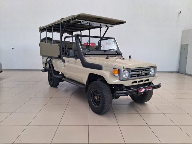 2004 Toyota Land Cruiser 70 4.5 Single-Cab