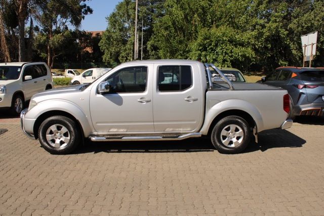 2015 Nissan Navara 2.3 dCi SE 4x2 Double-Cab, photo 4