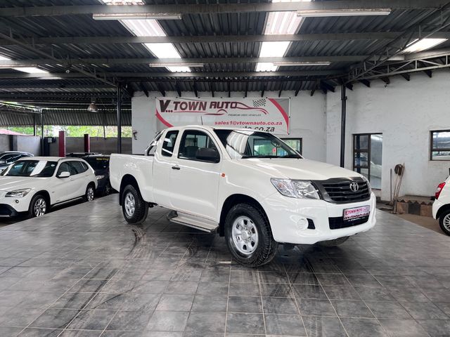 2015 Toyota Hilux 2.5 D-4D Raised Body SRX Xtra-Cab