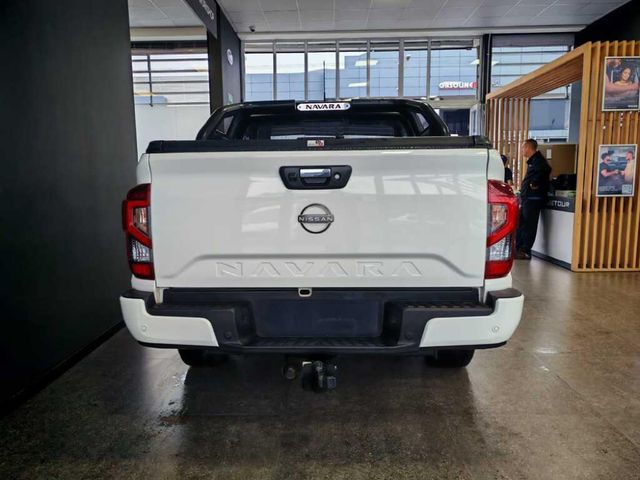 2024 Nissan Navara 2.5 DDTi LE Plus Auto Double-Cab, photo 3