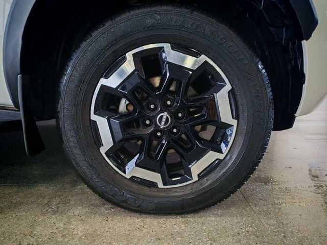 2024 Nissan Navara 2.5 DDTi LE Plus Auto Double-Cab, photo 5