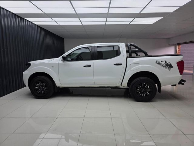 2021 Nissan Navara 2.5 DDTi SE Auto Double-Cab, photo 4