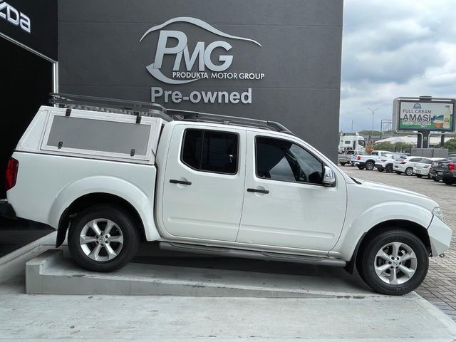 2010 Nissan Navara 2.5 dCi LE Auto Double-Cab, photo 3