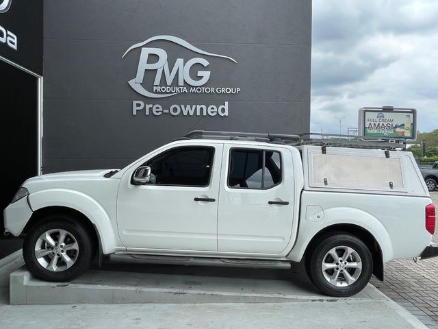 2010 Nissan Navara 2.5 dCi LE Auto Double-Cab, photo 4