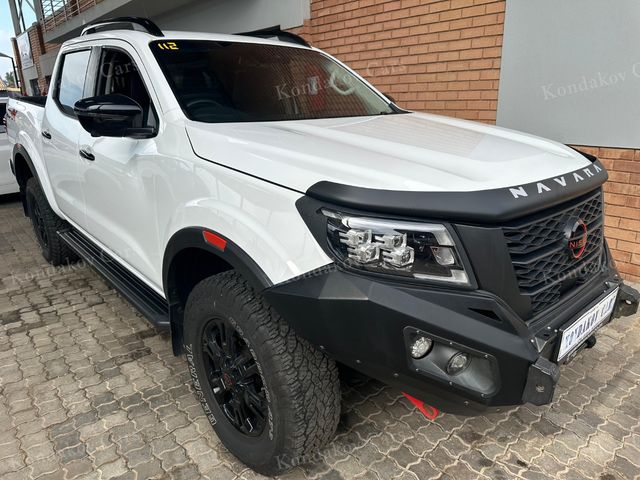 2025 Nissan Navara 2.5 DDTi PRO-4X 4X4 Auto Double-Cab, photo 2