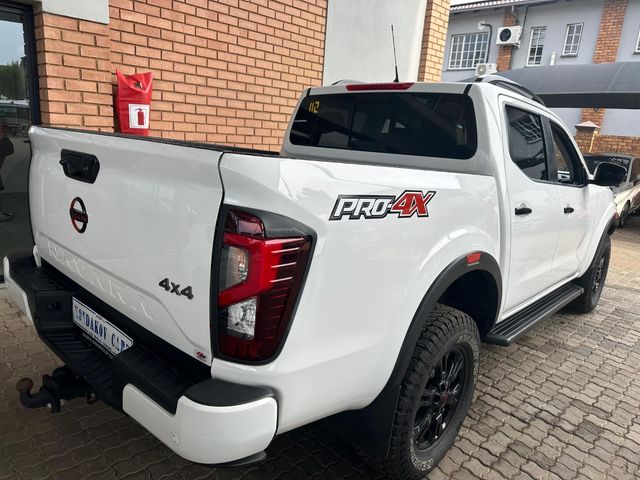 2025 Nissan Navara 2.5 DDTi PRO-4X 4X4 Auto Double-Cab, photo 3