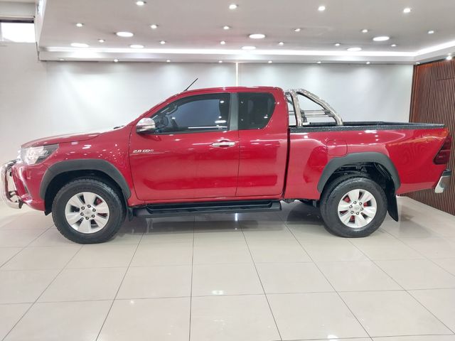 2017 Toyota Hilux 2.8 GD-6 Raider 4x4 Extended Cab, photo 4