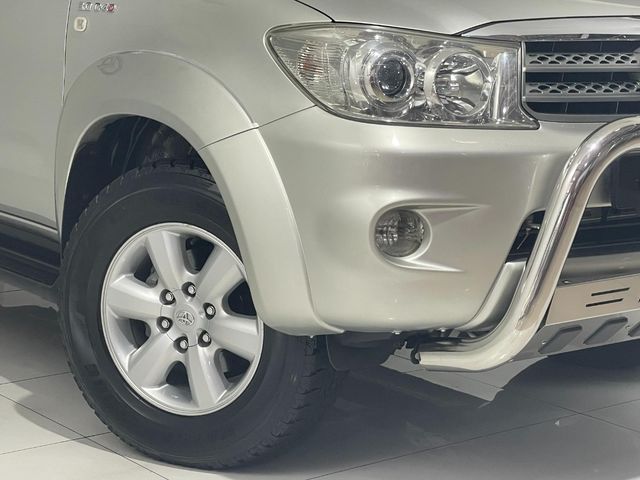 2010 Toyota Fortuner 3.0 D-4D Raised Body, photo 2