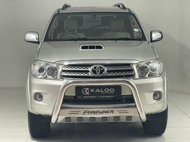 2010 Toyota Fortuner 3.0 D-4D Raised Body, photo 3