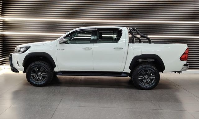 2016 Toyota Hilux 2.8 GD-6 Raider 4x4 Double-Cab, photo 2