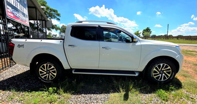 2018 Nissan Navara 2.3D LE Auto Double-Cab, photo 4